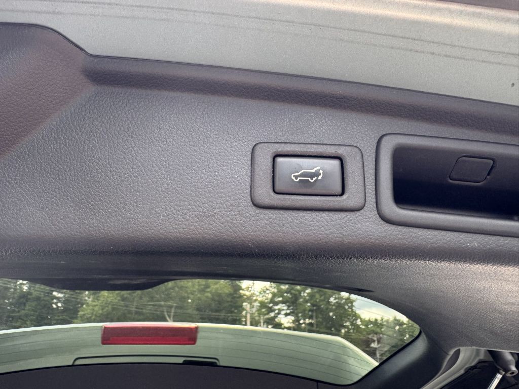 2017 Subaru Forester Image 28