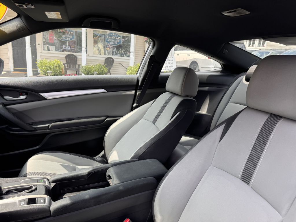 2016 Honda Civic Image 10