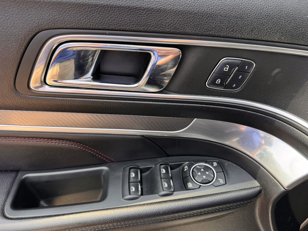 2018 Ford Explorer Image 15