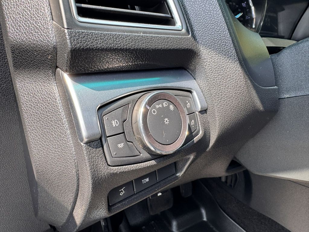 2018 Ford Explorer Image 17