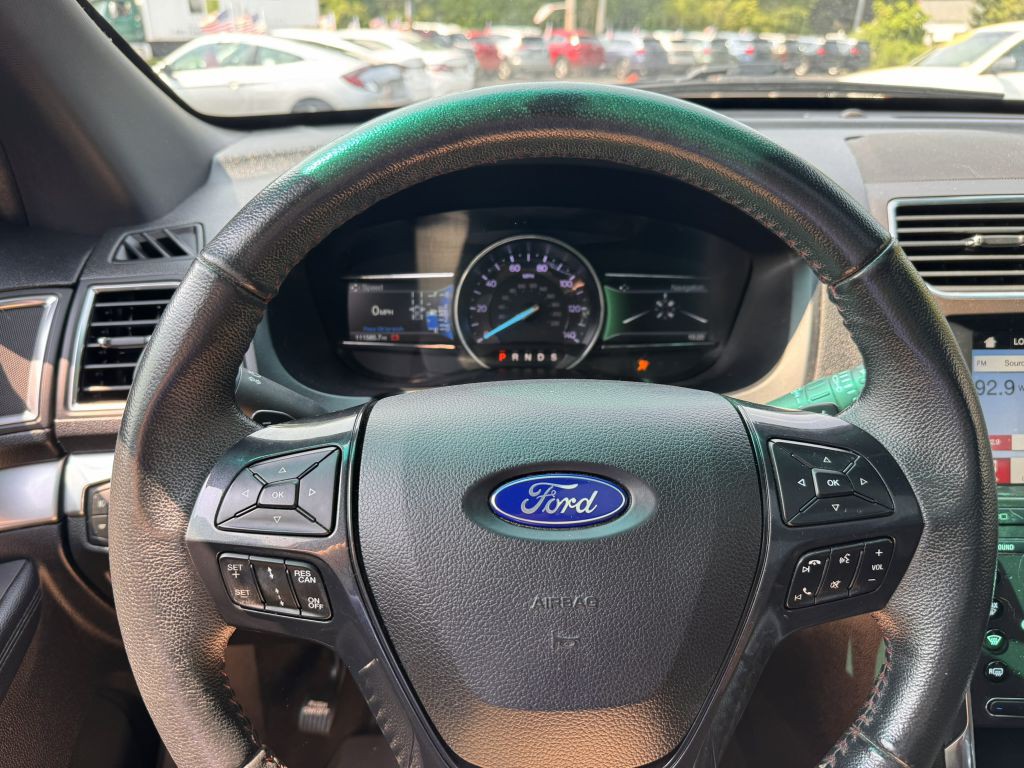 2018 Ford Explorer Image 18