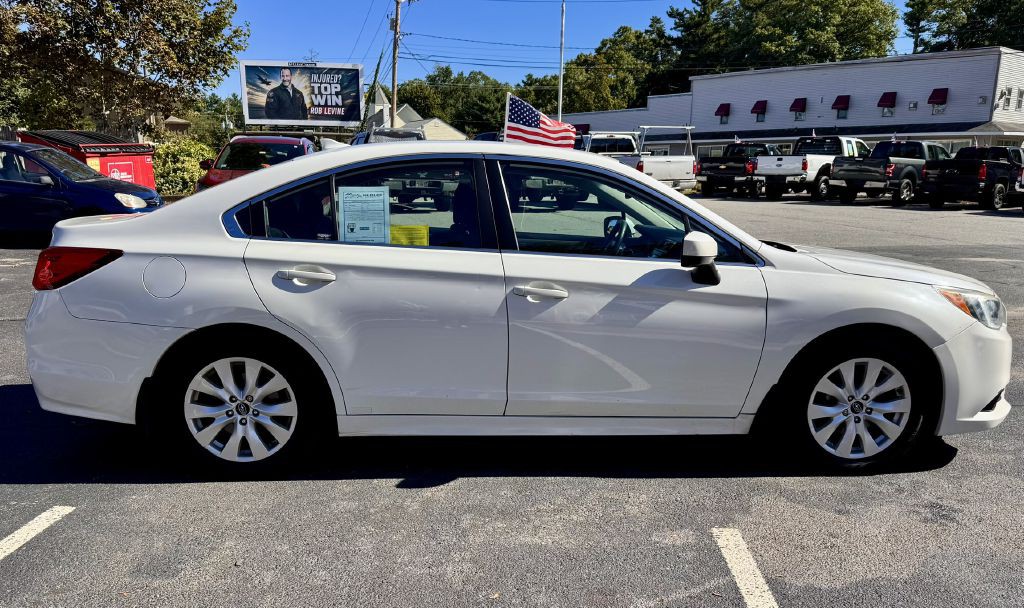 2016 Subaru Legacy Image 4
