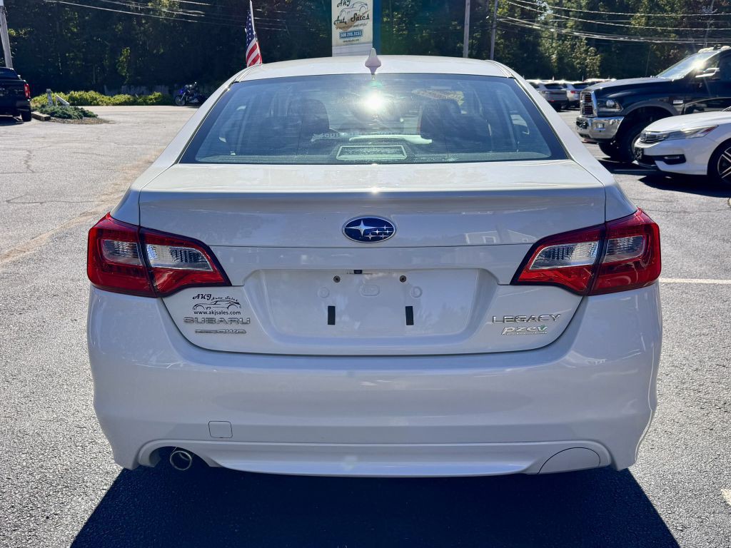 2016 Subaru Legacy Image 6