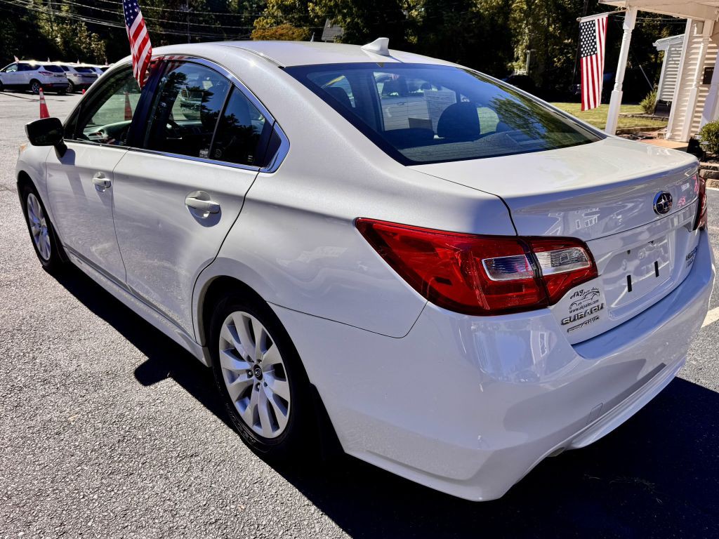 2016 Subaru Legacy Image 7