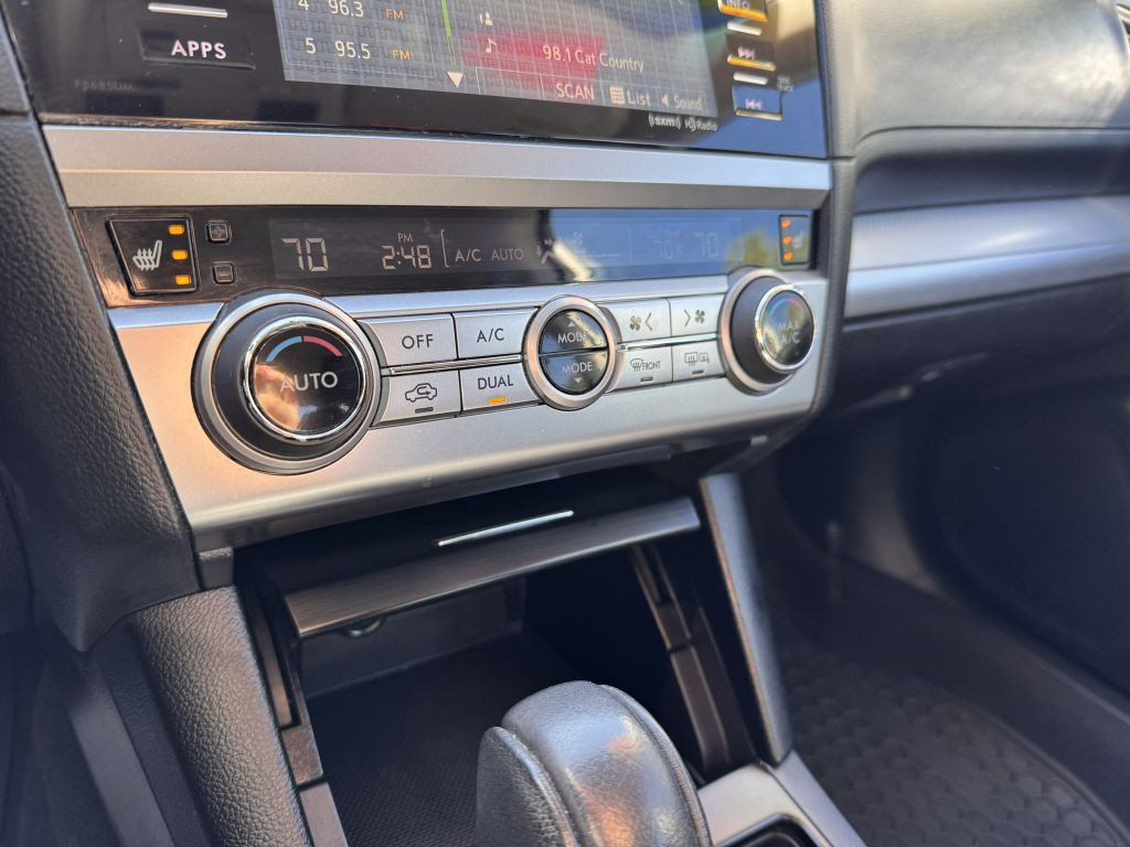 2016 Subaru Legacy Image 23