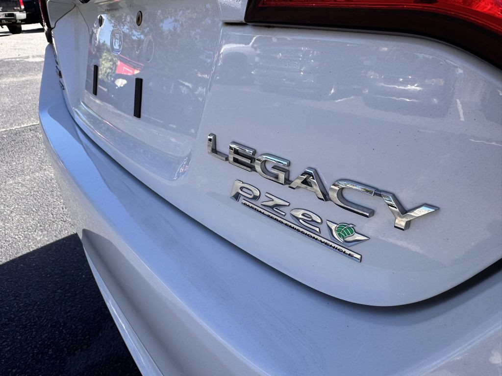 2016 Subaru Legacy Image 31