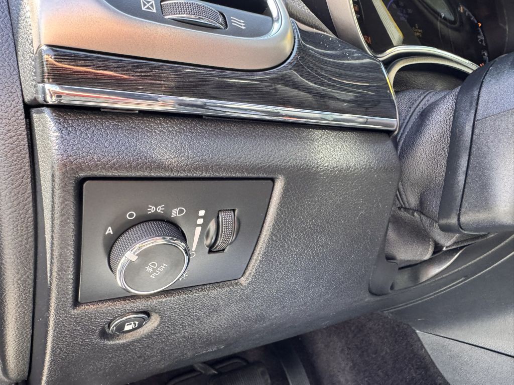 2018 Jeep Grand Cherokee Image 18