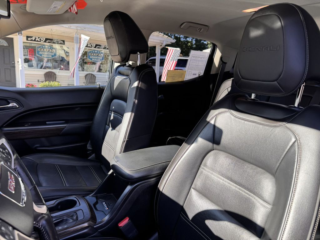 2018 GMC Canyon Image 9