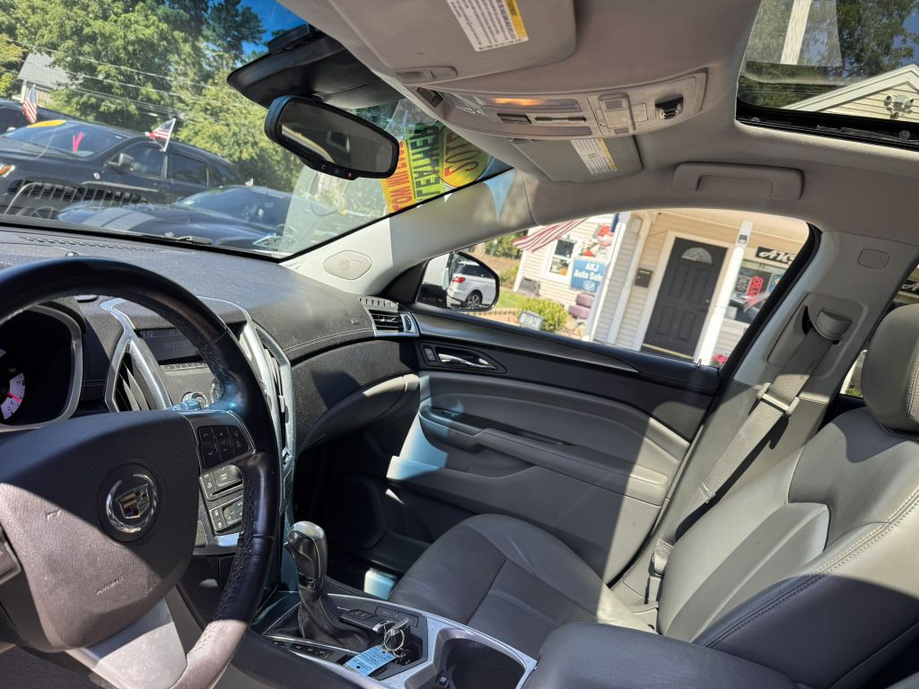 2012 Cadillac SRX Image 9
