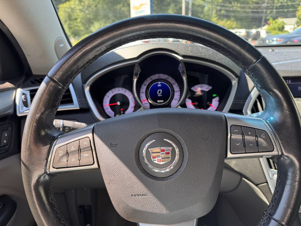 2012 Cadillac SRX Image 18