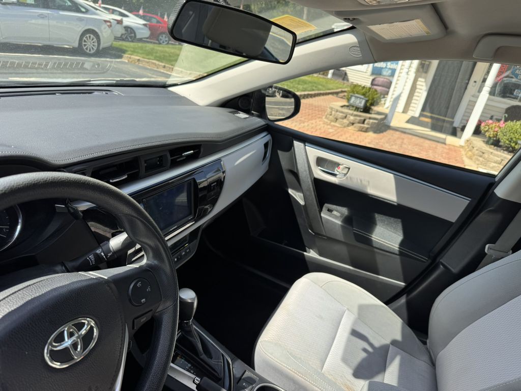 2014 Toyota Corolla Image 12