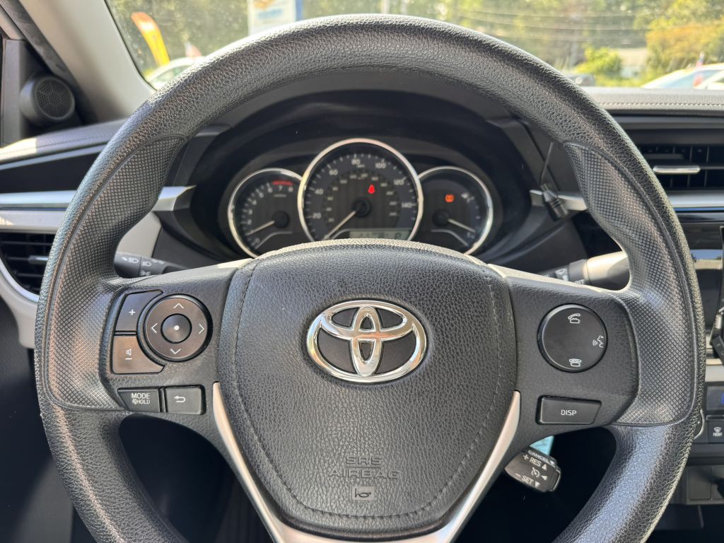 2014 Toyota Corolla Image 24