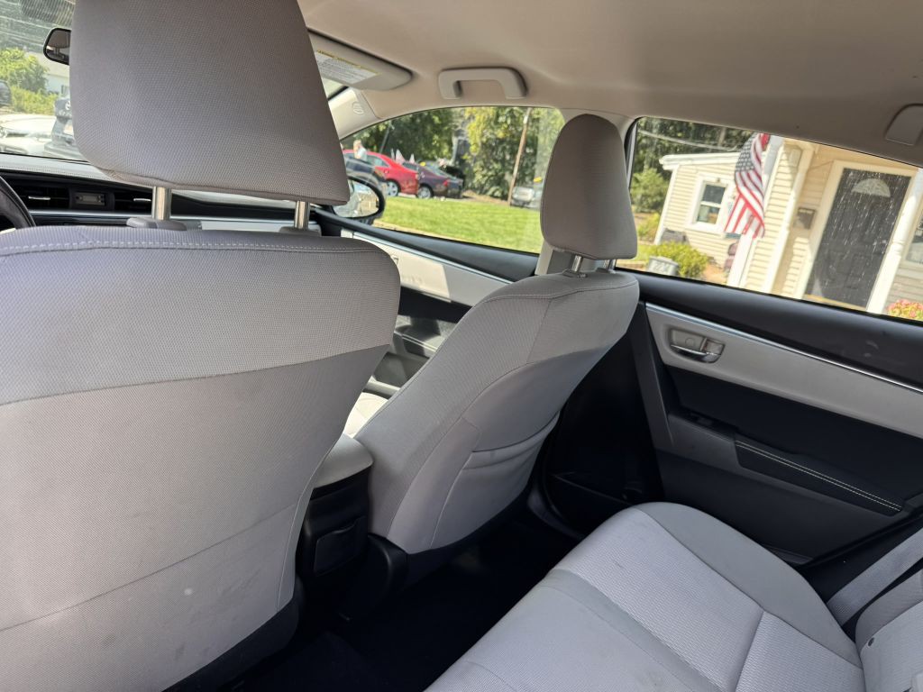2014 Toyota Corolla Image 30