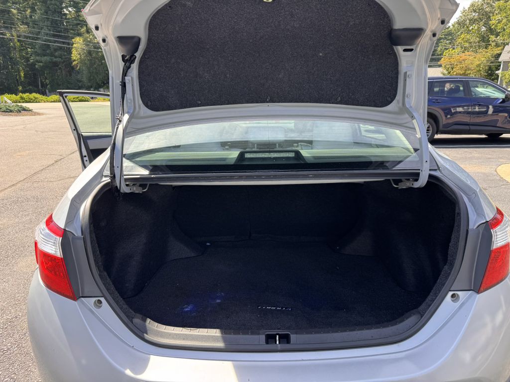 2014 Toyota Corolla Image 32