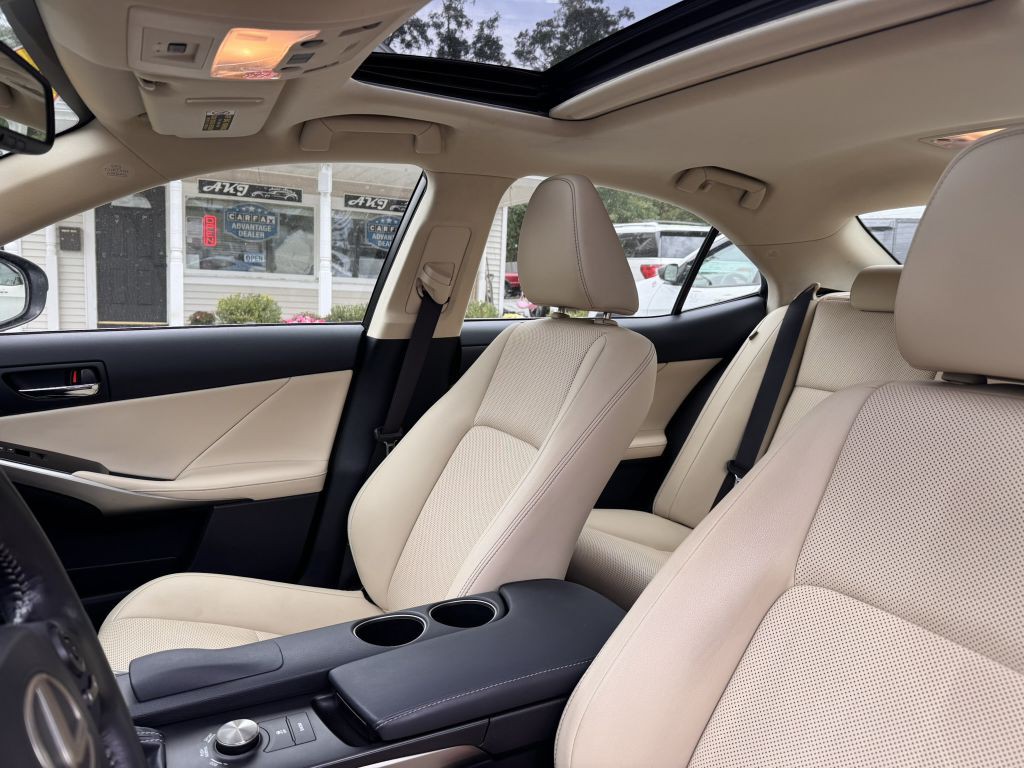 2015 Lexus IS 250 Image 7