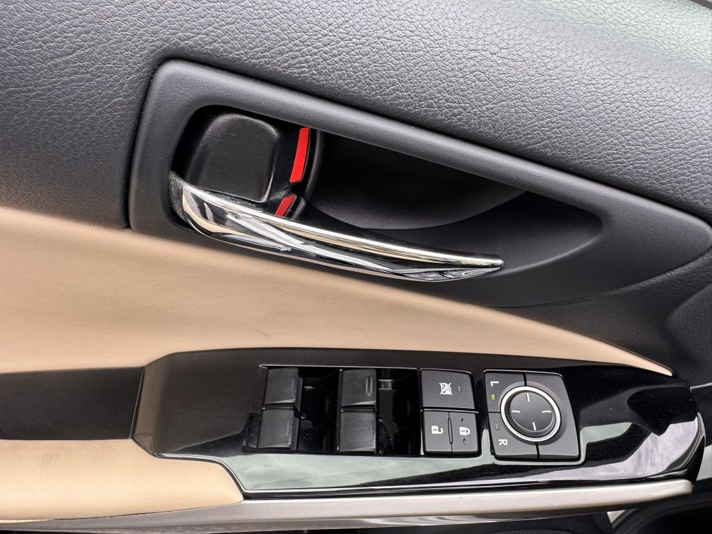2015 Lexus IS 250 Image 15
