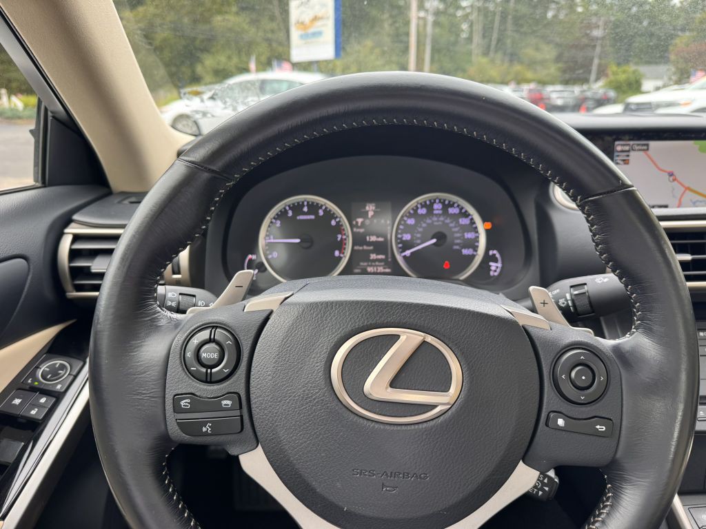 2015 Lexus IS 250 Image 18