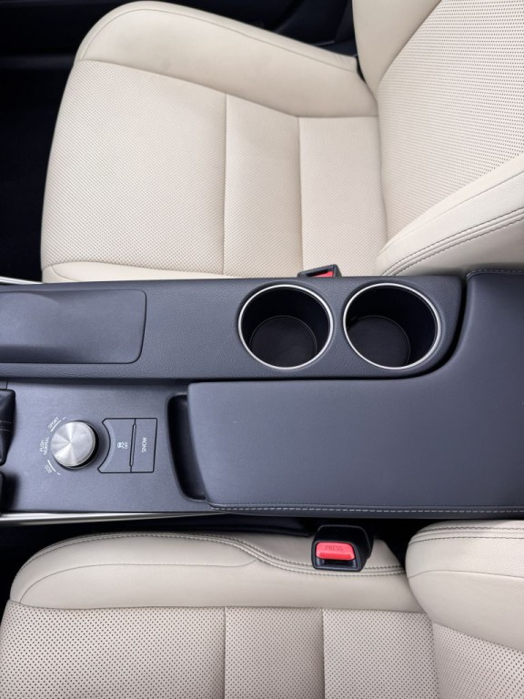 2015 Lexus IS 250 Image 25