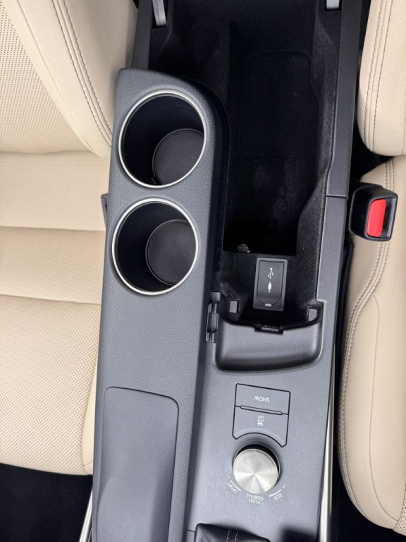 2015 Lexus IS 250 Image 26