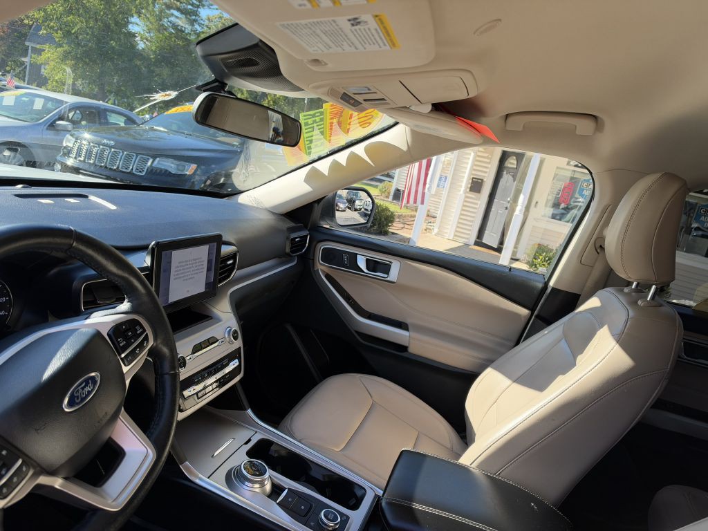 2023 Ford Explorer Image 9