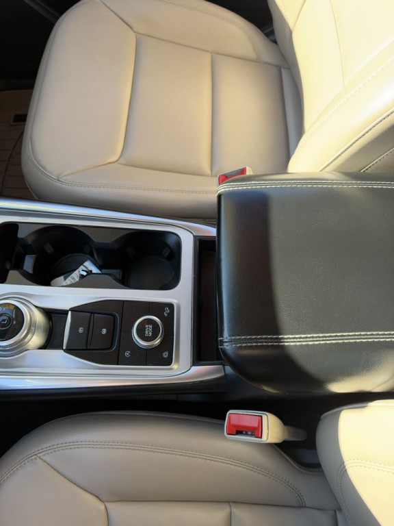 2023 Ford Explorer Image 23