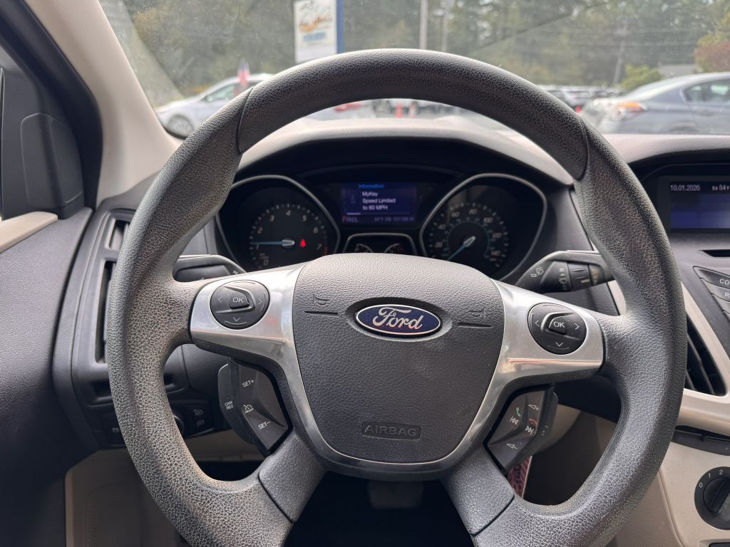 2013 Ford Focus Image 17