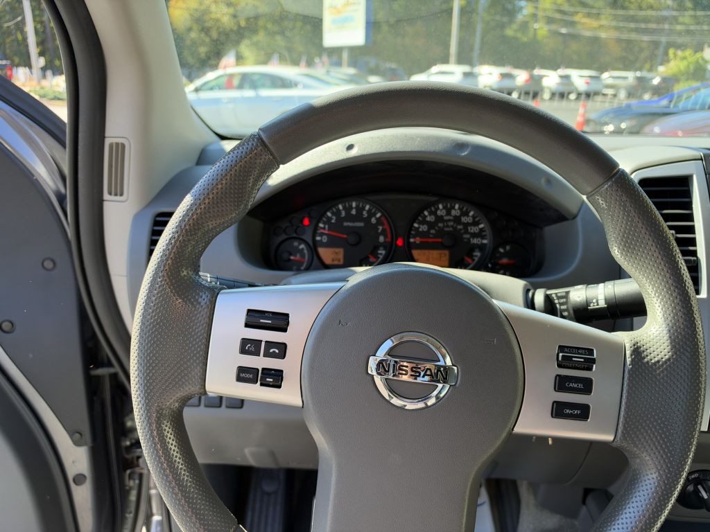 2018 Nissan Frontier Image 17