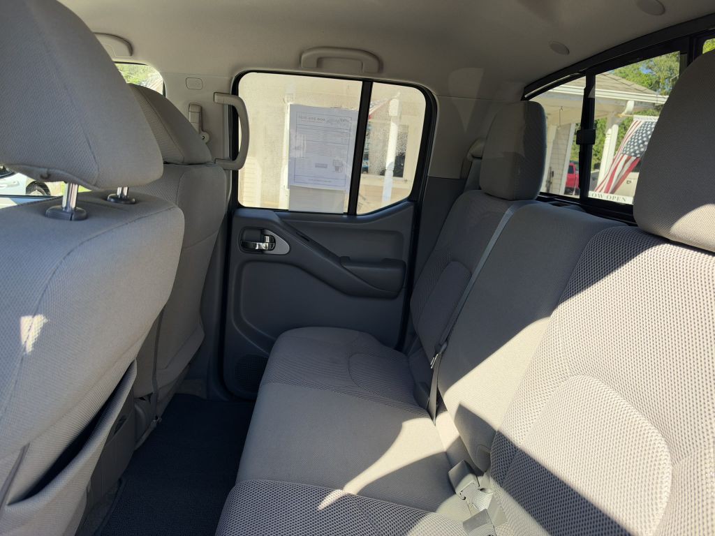 2018 Nissan Frontier Image 25