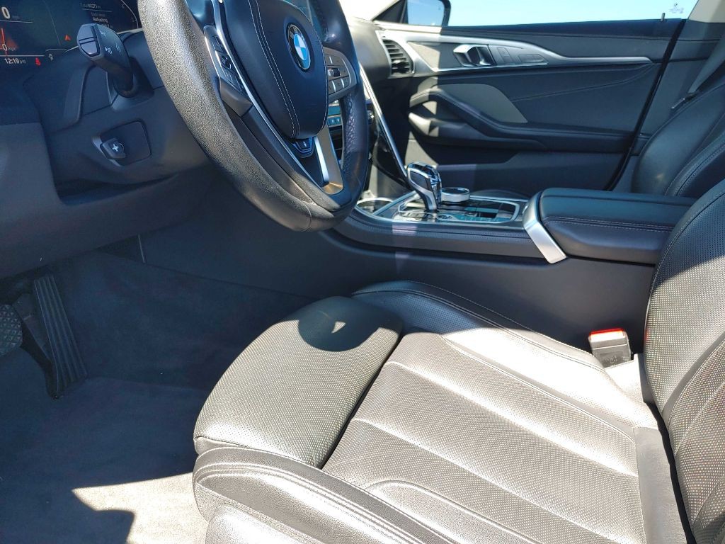 2020 BMW 8 Series Image 15