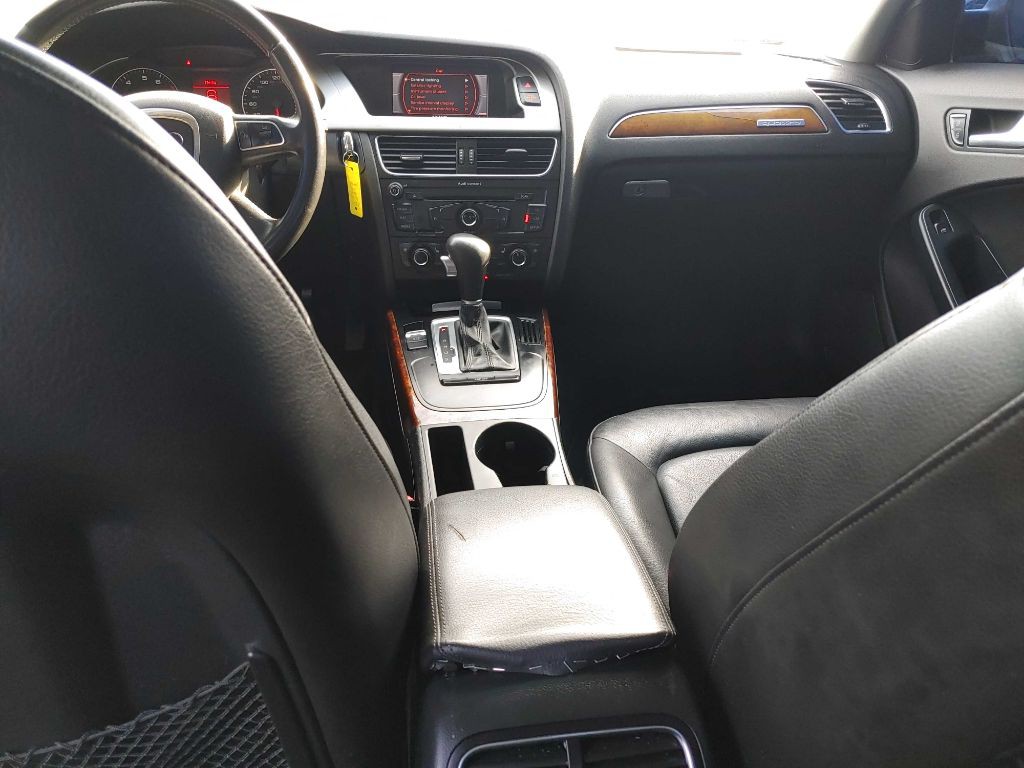 2010 Audi A4 Image 10