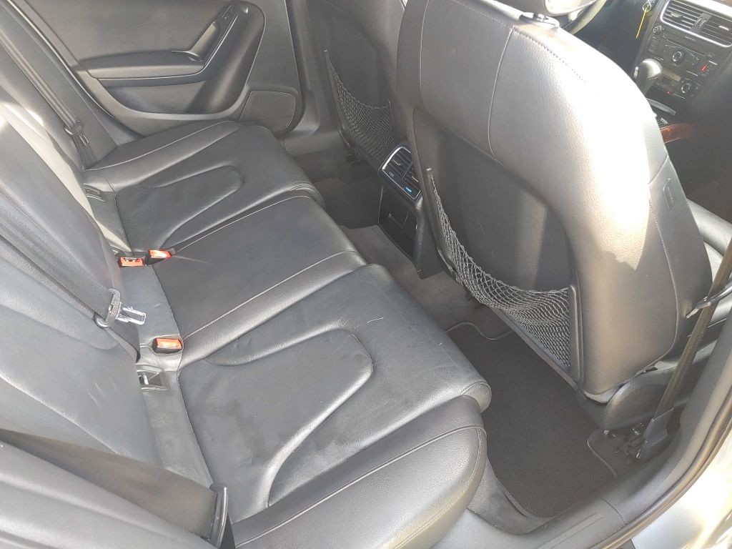 2010 Audi A4 Image 12