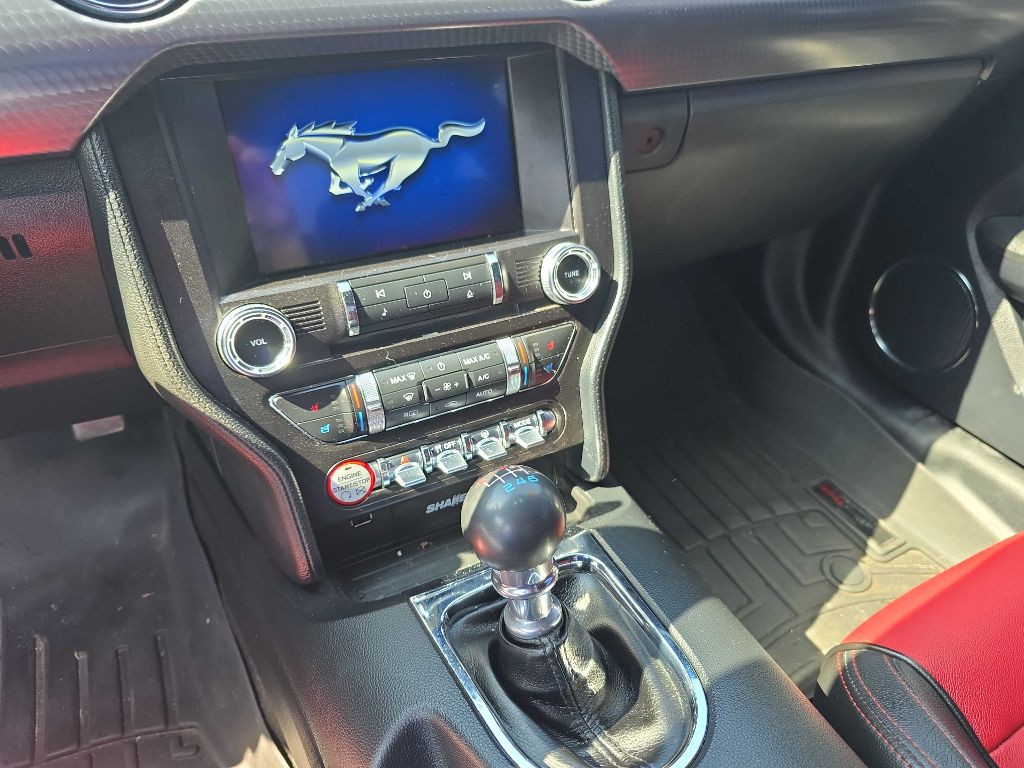 2017 Ford Mustang Image 8