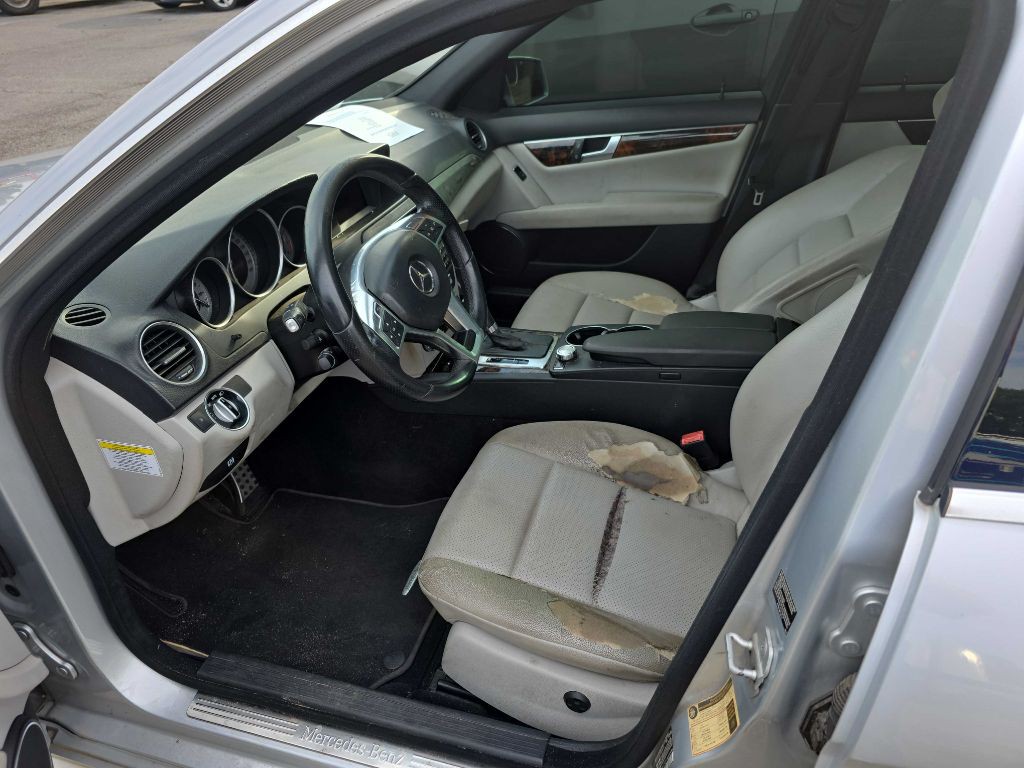 2014 Mercedes-Benz C-Class Image 6