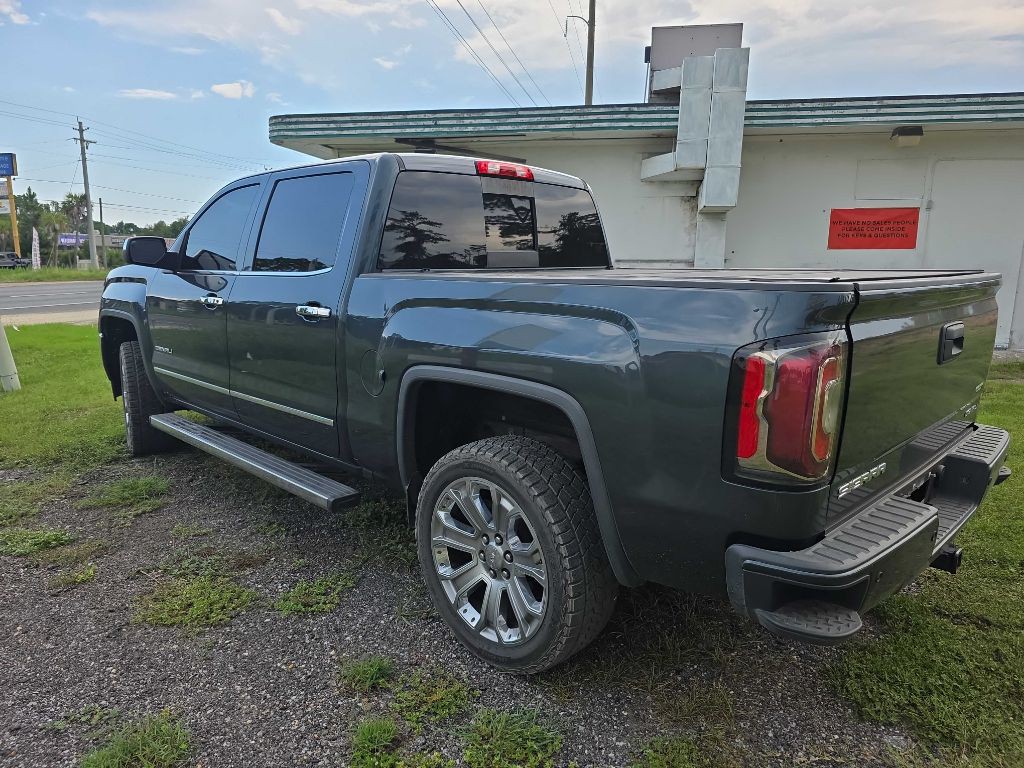 2018 GMC Sierra Image 2