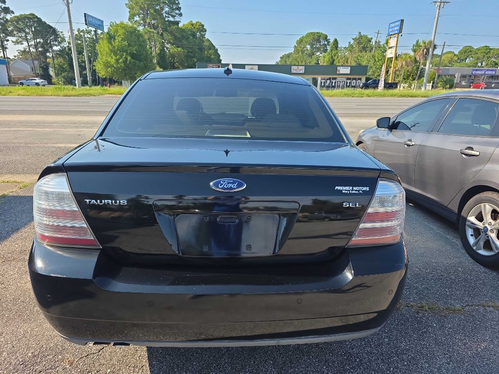2008 Ford Taurus Image 2