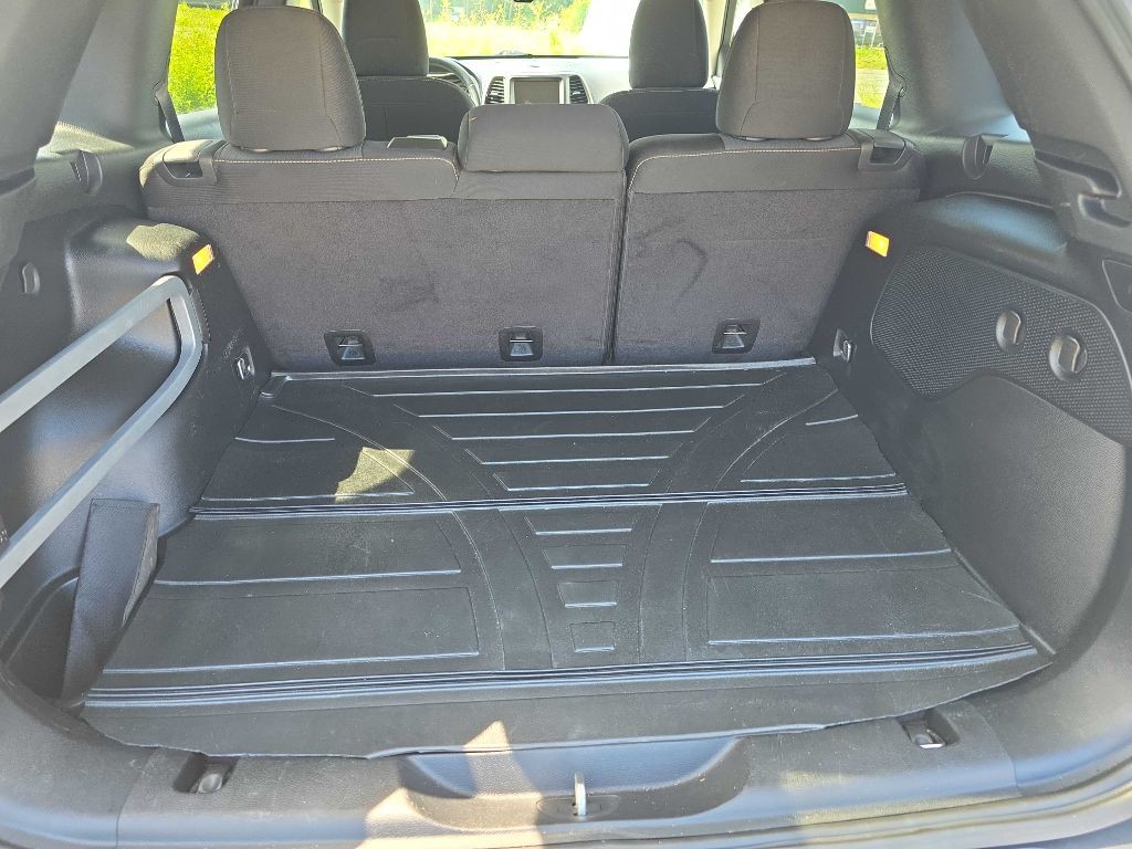 2015 Jeep Cherokee Image 15