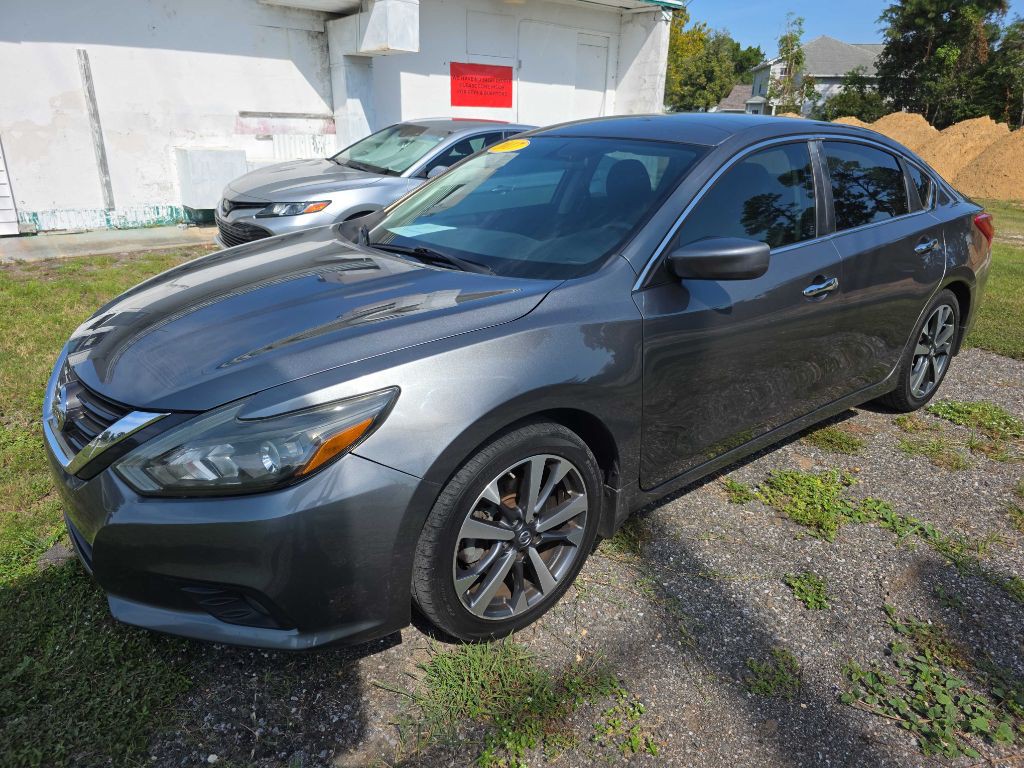 2017 Nissan Altima Image 2