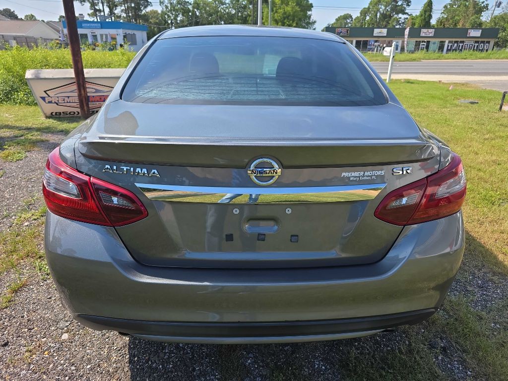 2017 Nissan Altima Image 3
