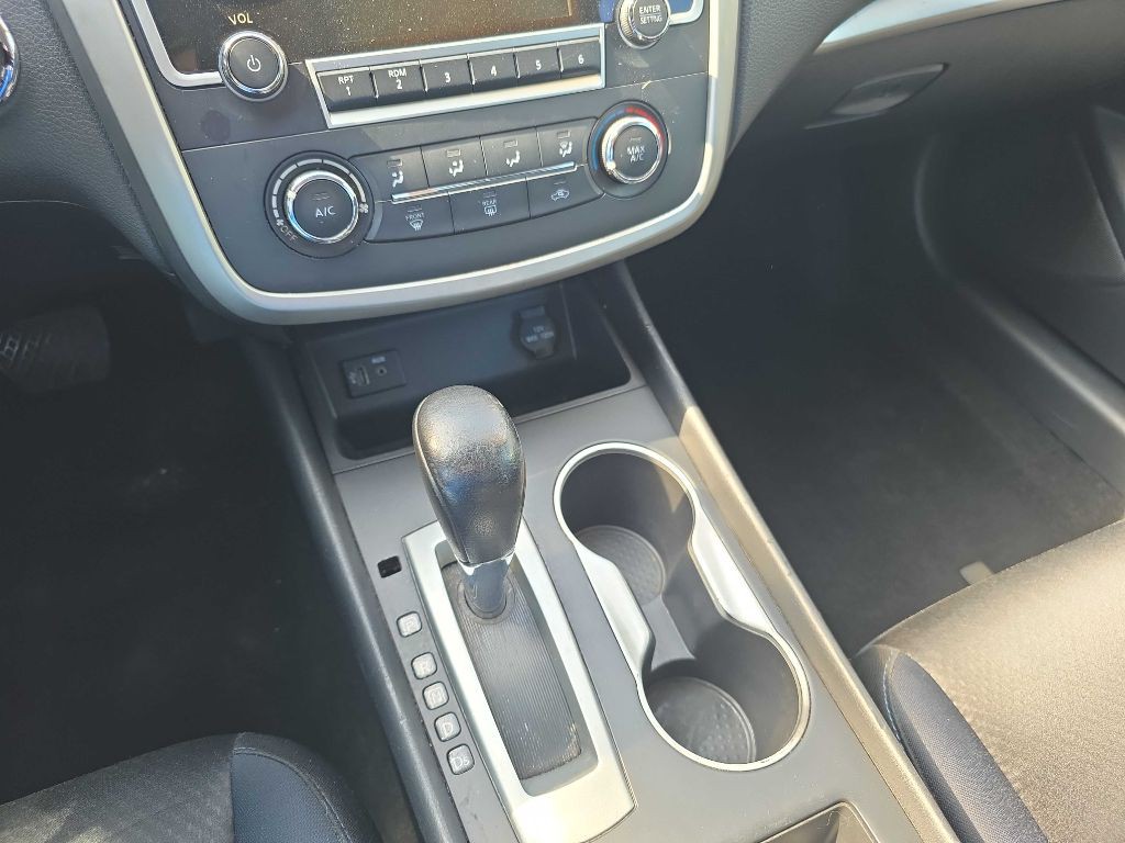 2017 Nissan Altima Image 11