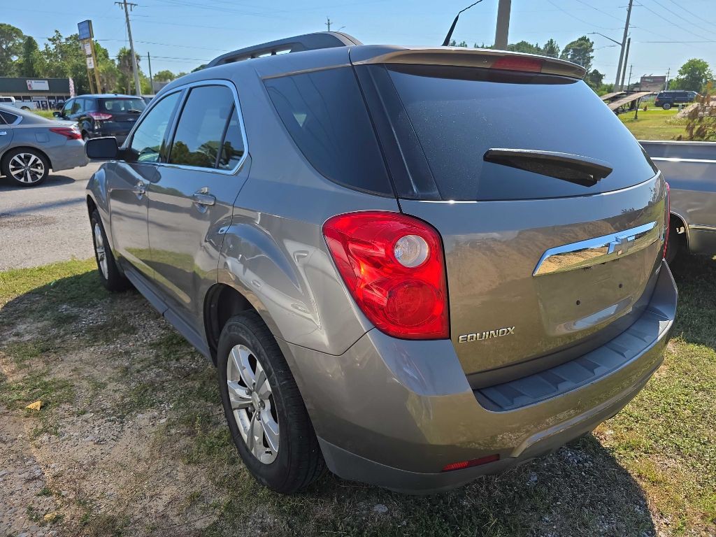 2011 Chevrolet Equinox Image 2