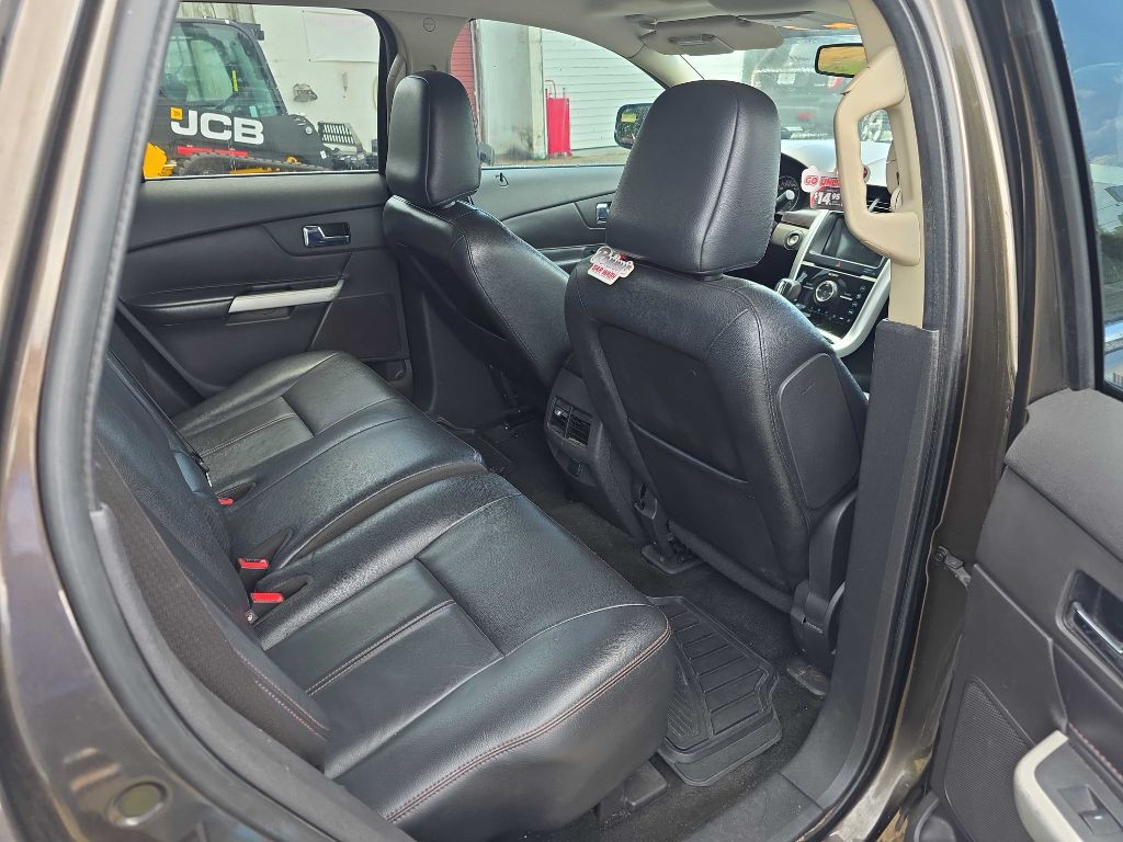 2011 Ford Edge Image 11