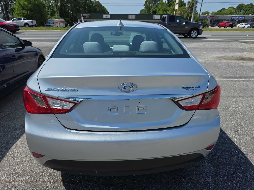 2014 Hyundai Sonata Image 4