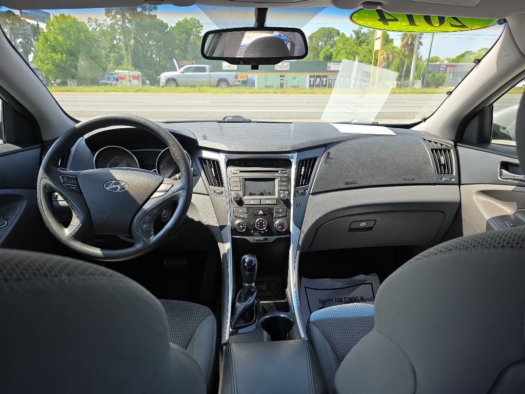 2014 Hyundai Sonata Image 10