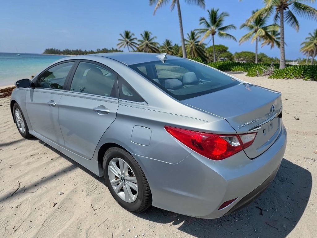 2014 Hyundai Sonata Image 6