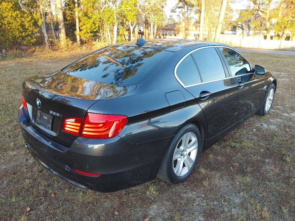2012 BMW 5 Series Image 6