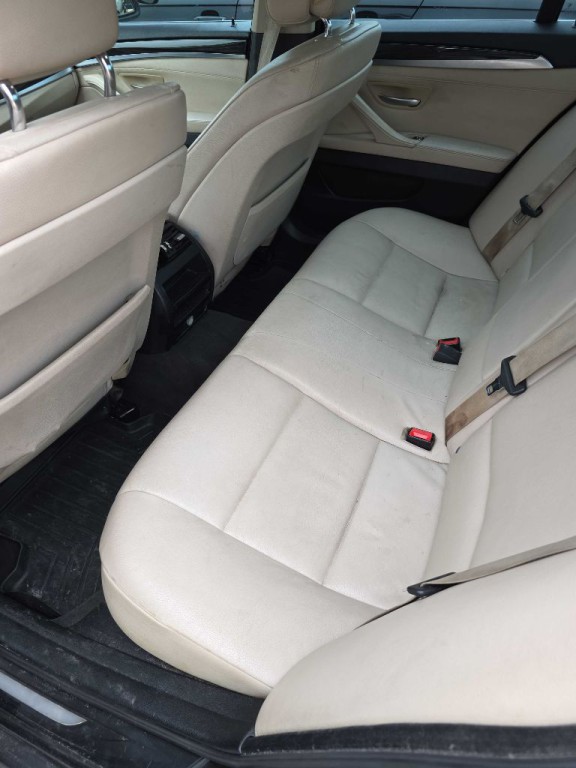 2012 BMW 5 Series Image 9