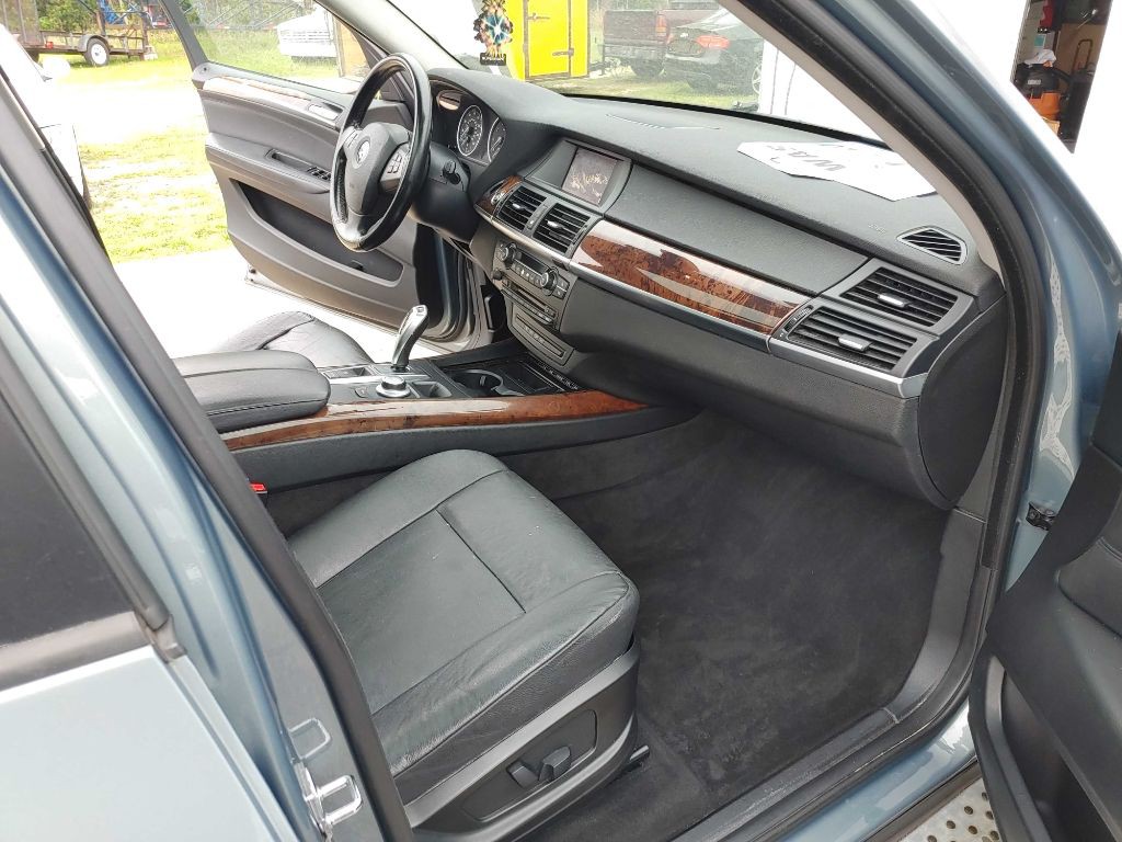 2008 BMW X5 Image 10