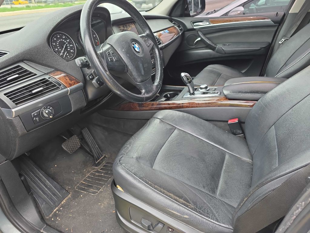 2008 BMW X5 Image 8
