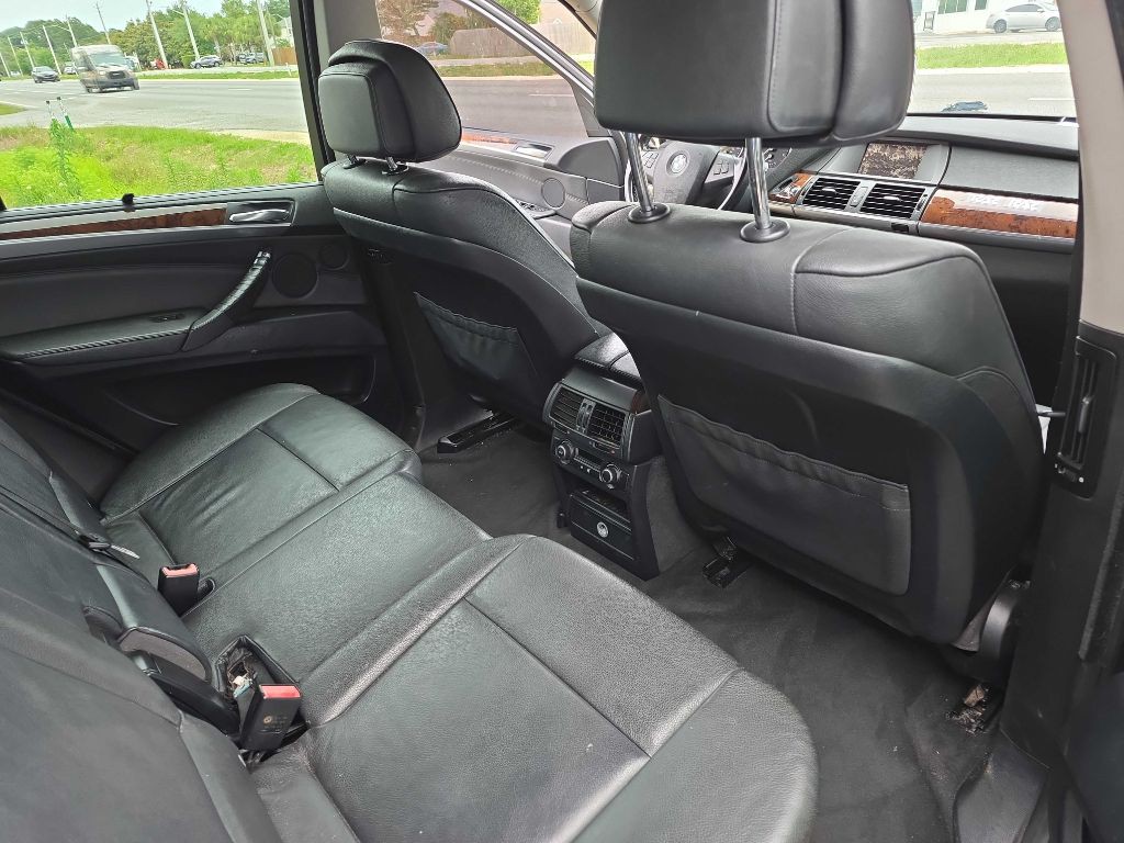 2008 BMW X5 Image 10