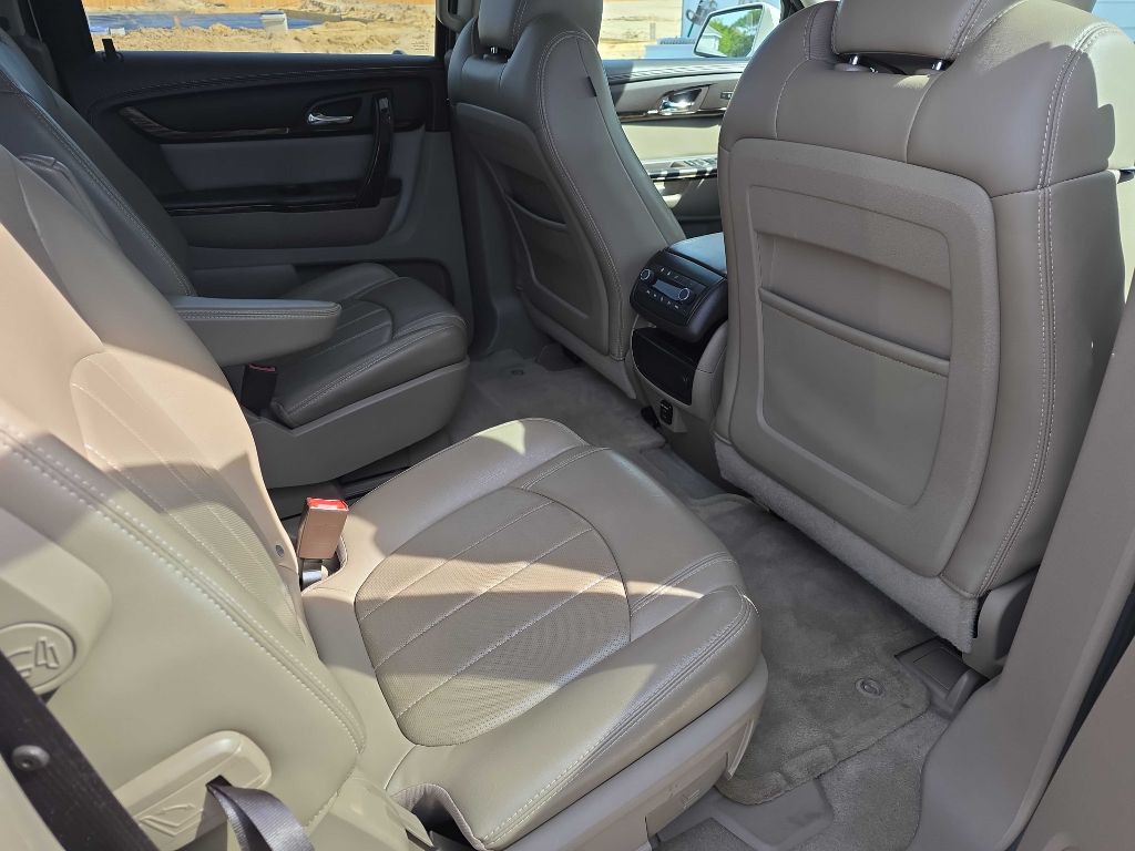 2015 GMC Acadia Image 14
